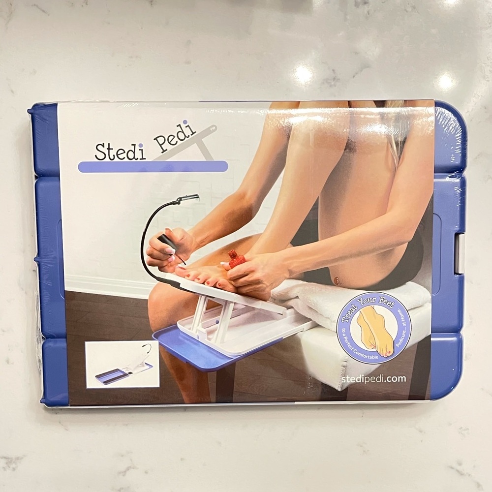 Stedi Pedi at Home Pedicure Stand w/ Light! NIB